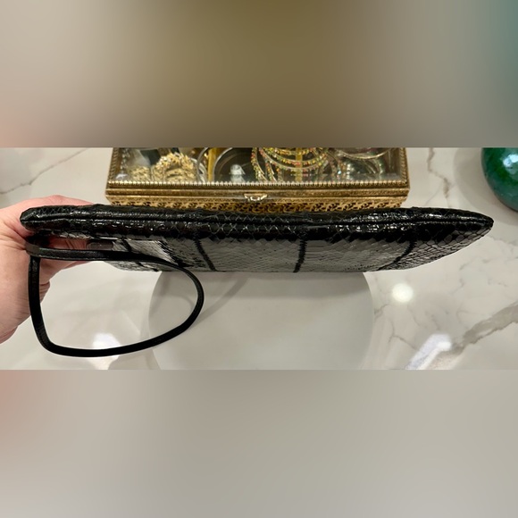 Vintage Robinson’s Black Snakeskin Patterned Leather Bag - EUC - Picture 6 of 12